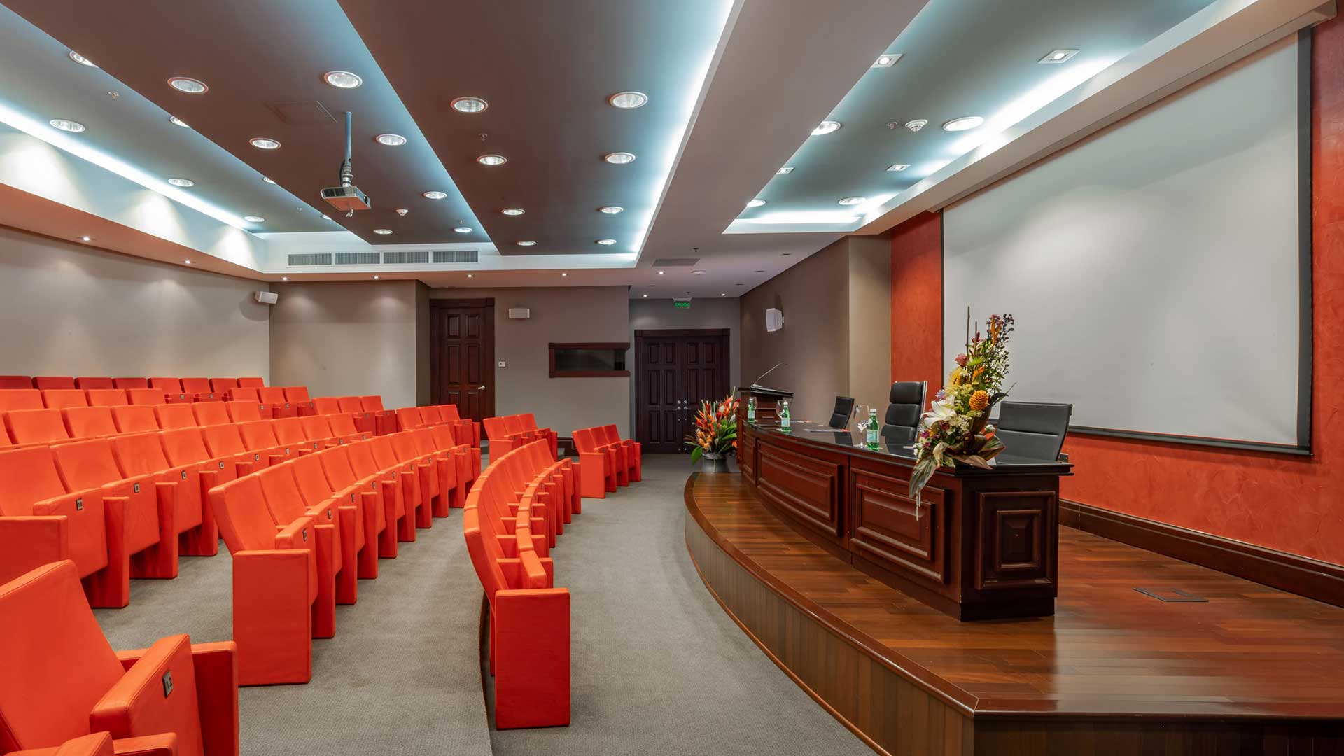 Alquiler Gran Auditorio Centro Ejecutivo de Negocios Eurocenter Costa Rica